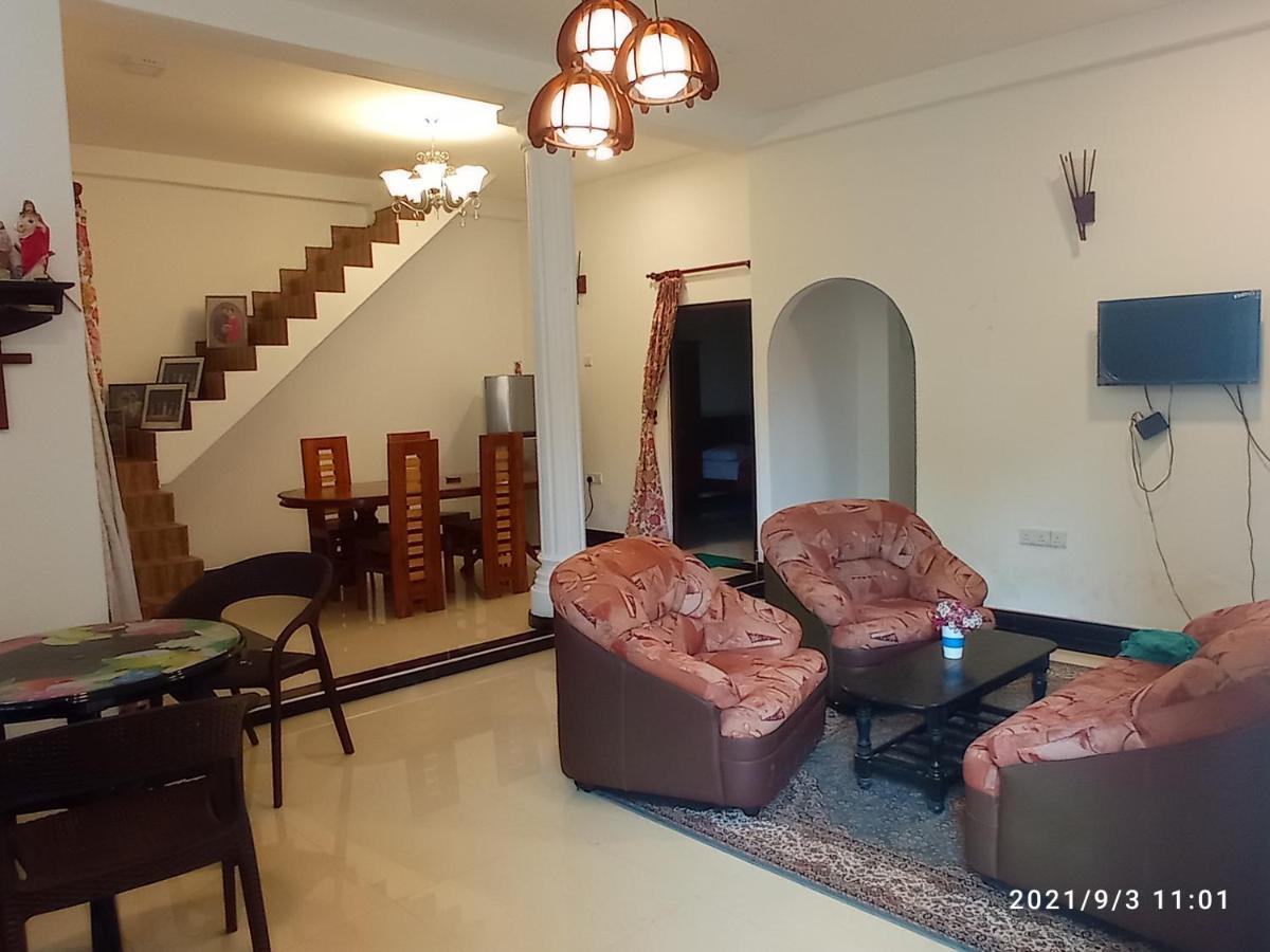 Arusha Guest House Negombo Extérieur photo