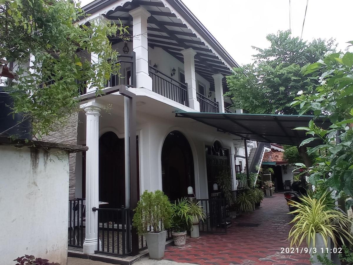 Arusha Guest House Negombo Extérieur photo