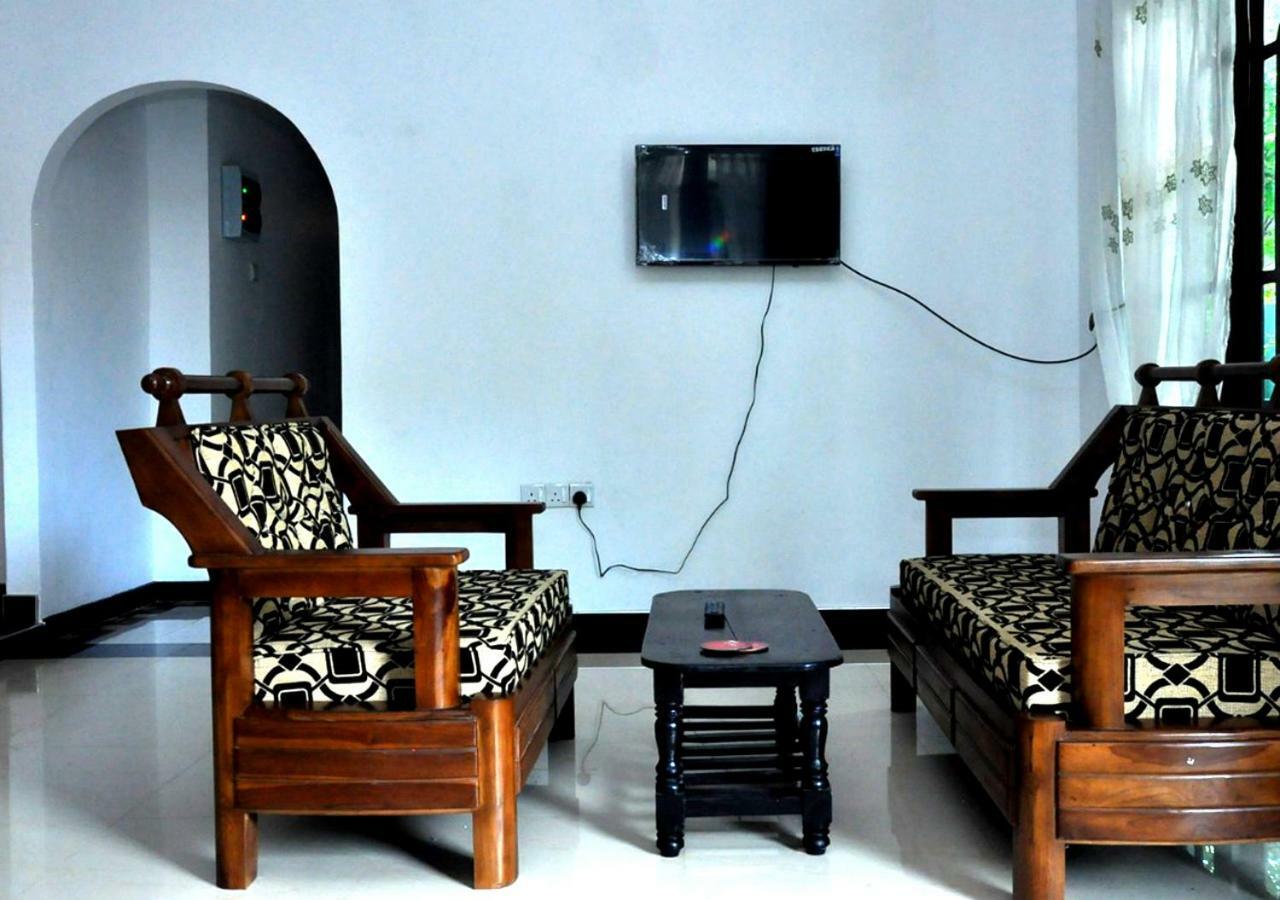 Arusha Guest House Negombo Extérieur photo